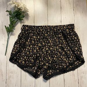 Don’t Ask Why Floral Shorts